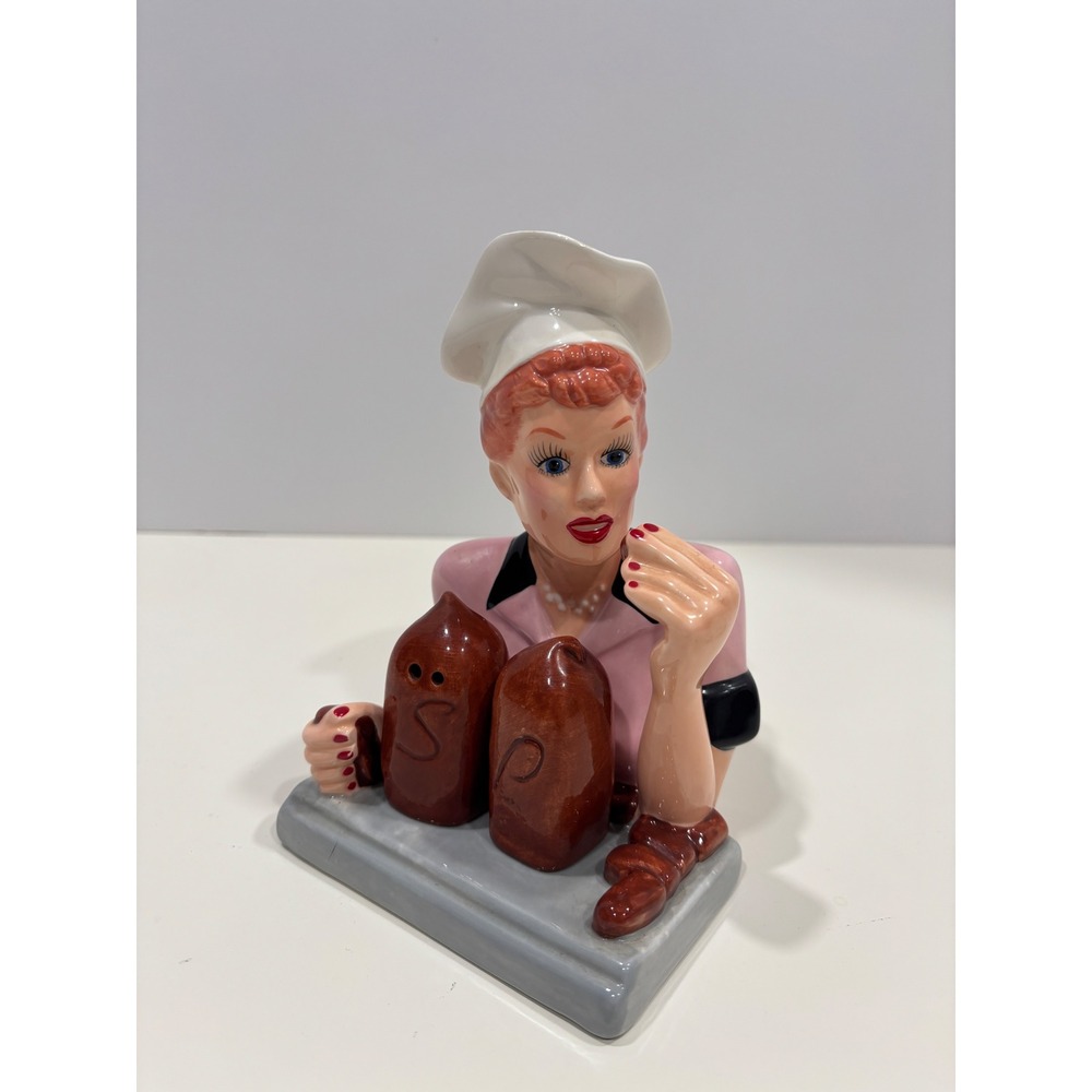 Vandor 1996 I Love Lucy Ceramic Salt and Pepper Shaker Set Vintage TV Show Decor